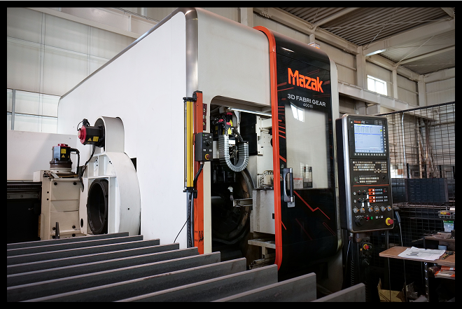 三次元レーザ加工機